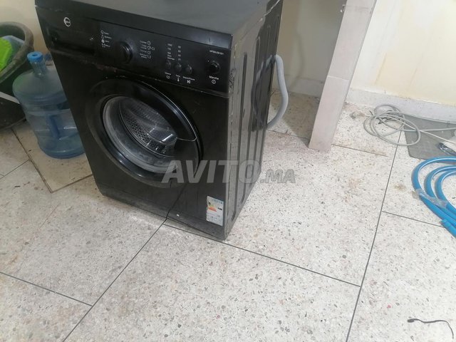 Lave linge et aspirateur professionnel 