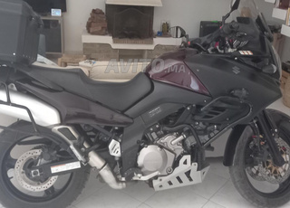 Suzuky Vstrom 1000 extrêmement  bien entretenue