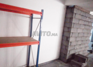  رف خفيف فالمظهر، قوي فالتخزين 🧱