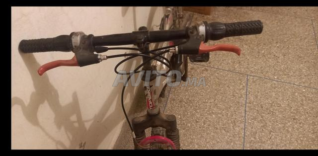 Vélo de type STUNT taille moyenne 