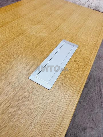 مكتب مستقيم 180x85 سم مع وحدة مقبس و RG45