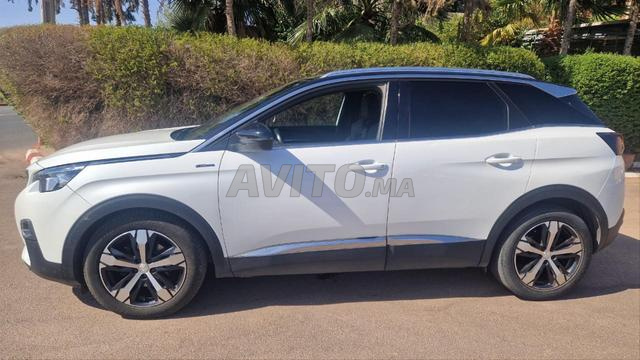 Peugeot 3008 Diesel Automatique 2018 à Marrakech - 2