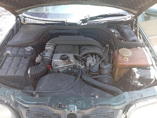 Mercedes-Benz 220 Diesel Manuelle 1995 à Ben Ahmed