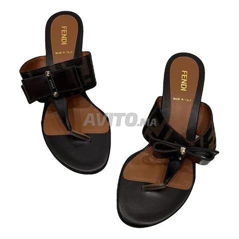 sandals FENDI