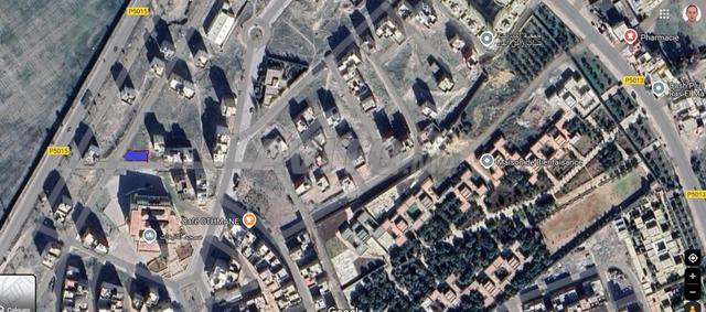 Terrain de 3 facades à vendre -Ras el Ma