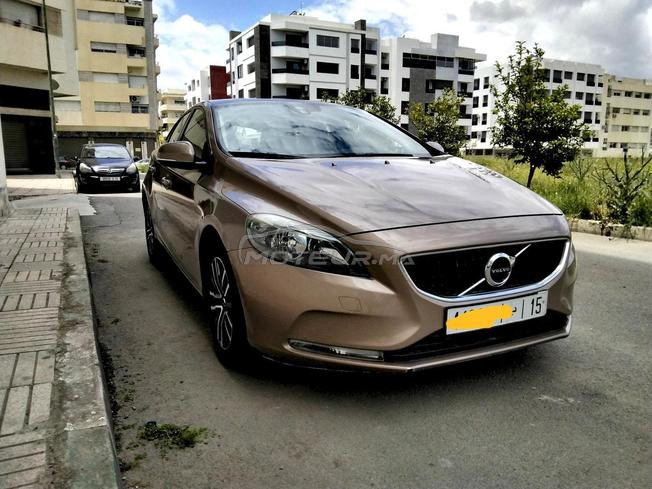 Volvo V40 diesel 1 main 2017 neuve