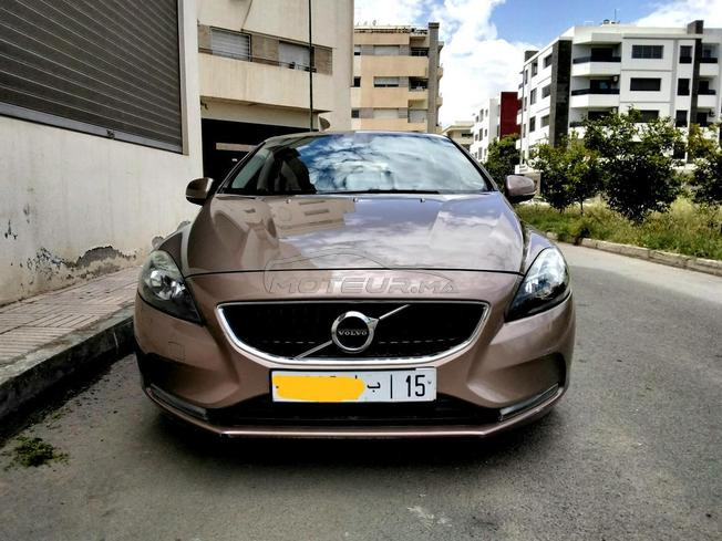 Volvo V40 diesel 1 main 2017 neuve