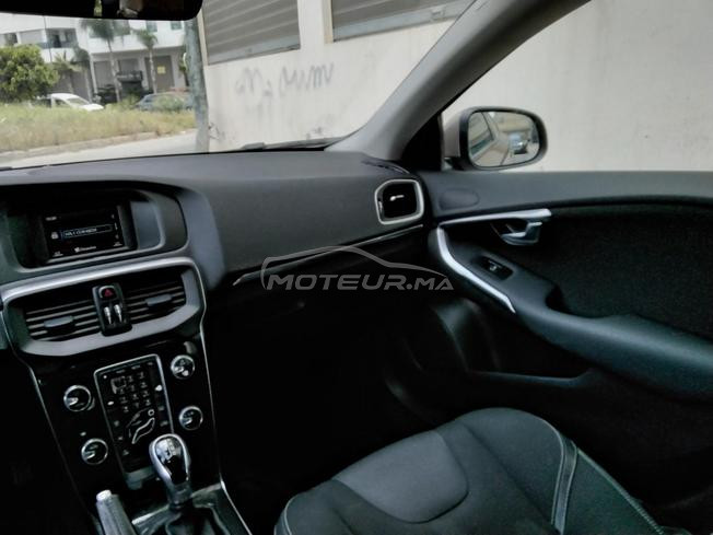 Volvo V40 diesel 1 main 2017 neuve