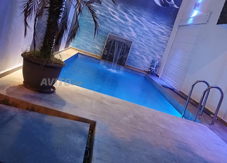 très jolie villa avec piscine à louer