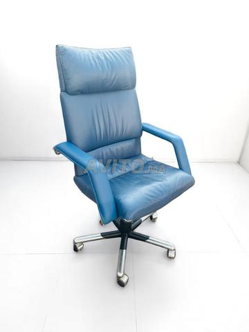 FAUTEUIL VITRA DESIGN MARIO BELLINI CUIR BLEU