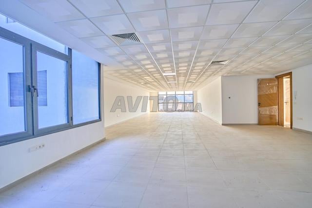 مبنيان جميلان جديدان بعائد سنوي 8.8 مليون درهم