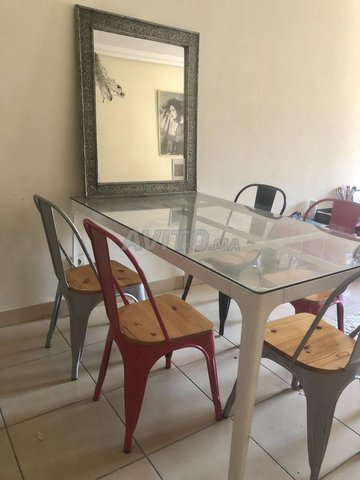 Table verre et métal 
