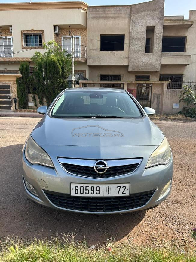 opel astra modele 2012