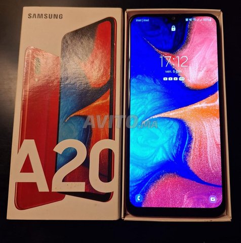 SAMSUNG GALAXY A20 - Très Bon État
