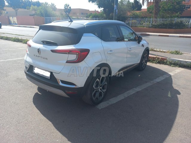 Renault captur presque neuve 