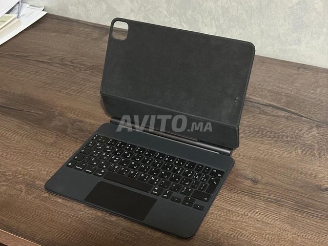 Magic Keyboard iPad Pro 11 pouces Anglais et arabe