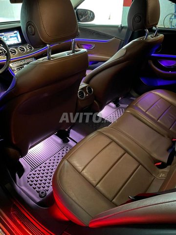 Mercedes-Benz E220d Luxury