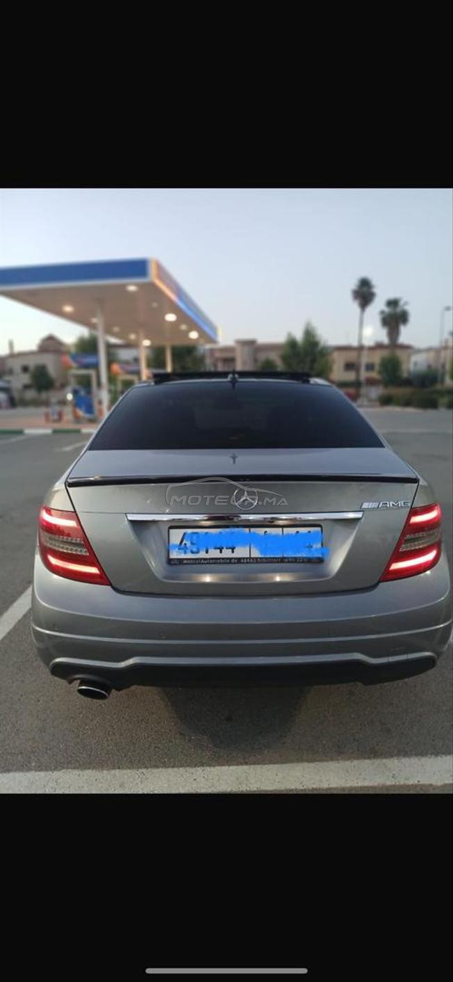Mercedes-Benz 220 Diesel Automatique 2012 à Tifelt
