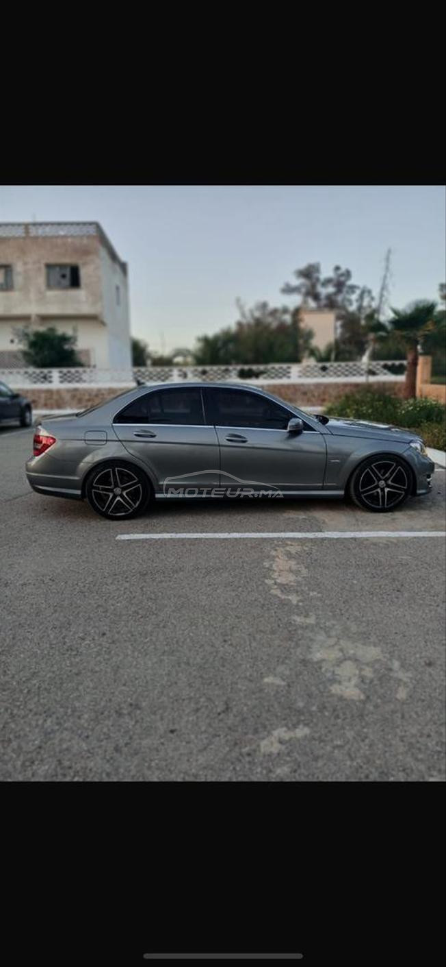 Mercedes-Benz 220 Diesel Automatique 2012 à Tifelt