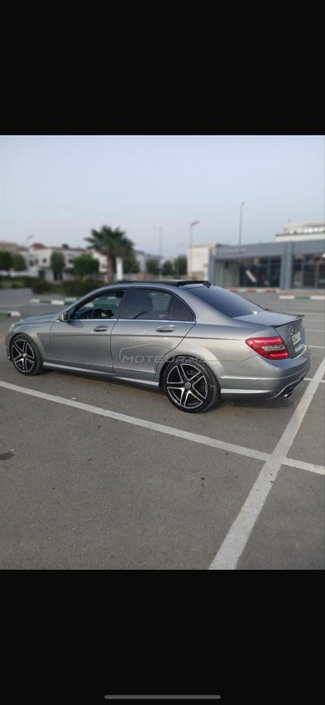 Mercedes-Benz 220 Diesel Automatique 2012 à Tifelt
