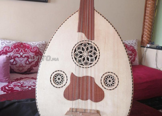 LUTH (  الة العود.) 