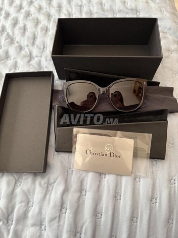 Lunettes solaires femme CD