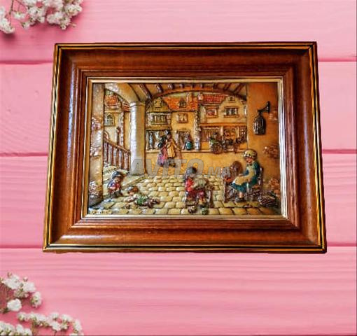  لامينا دي إد. تاليدا. لونا إيلوستر. هيلين هول