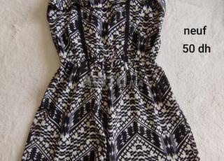 plusieurs vêtements 8-9 ans France 