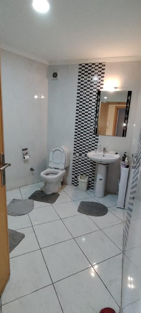 Appartement meublé à louer quotidiennement pour les familles sans intermédiaire - image 2