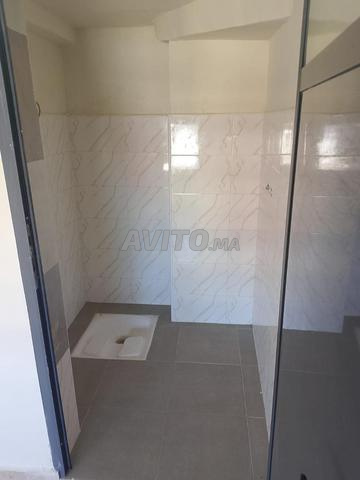 Garage bien situé - 2