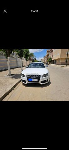 Audi V8 Essence Automatique 2009 à Taza