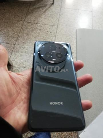 honor magic 5 pro très bon état comme neuf  - 2