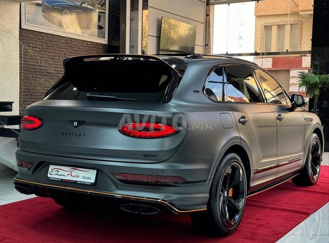 بنتلي بنتايجا إصدار أسود مستورد جديد - 2