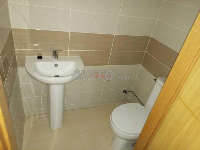 Location Bureau 1 piéces de 124 m2 à Casablanca