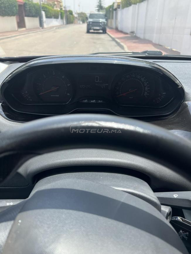 Peugeot 208 Diesel Manuelle 2014 à Rabat