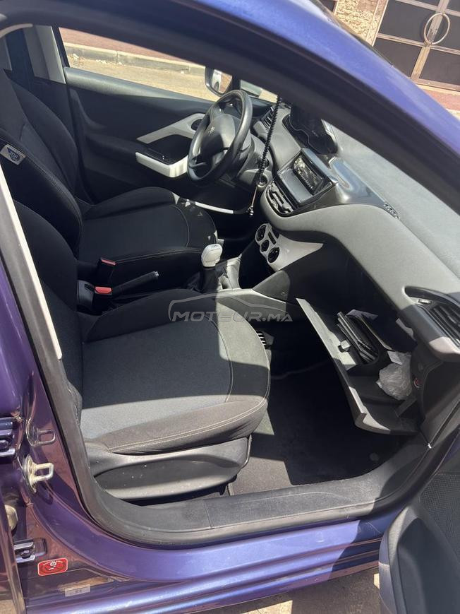 Peugeot 208 Diesel Manuelle 2014 à Rabat