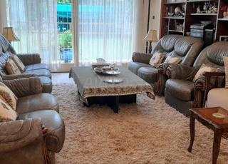 Salon fauteuils en bon état 