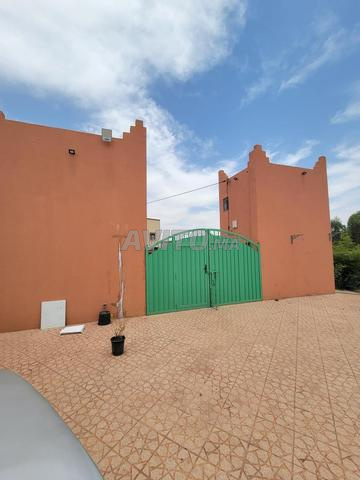 Villa titrée de 3300 m² à sidi Abdellah Ghiat - 2
