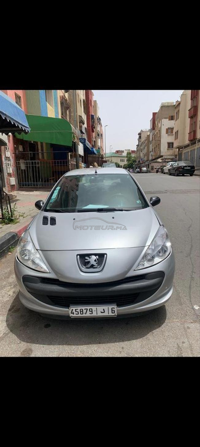 Peugeot 206 Essence Manuelle 2011 à Casablanca