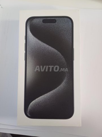 iPhone 15 Pro - 256 Go - Noir Titane Neuf, scellé