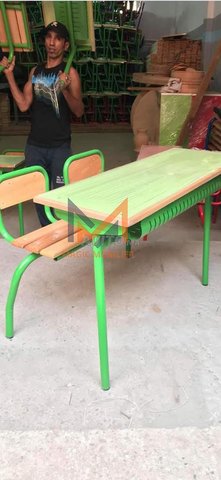 TABLES SCOLAIRES طاولة مدرسية