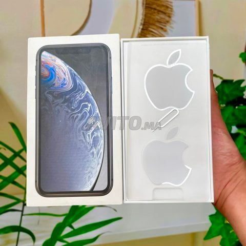 iPhone XR 128 GB Jdid avec accessoires 