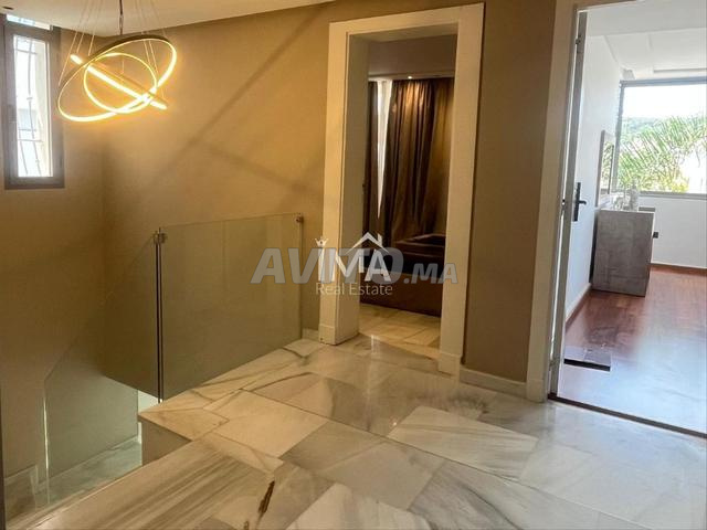 Villa de luxe avec piscine en quartier résidentiel - 2