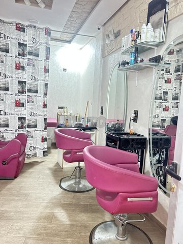 محل للكراء خاص بالحلاقة للنساء