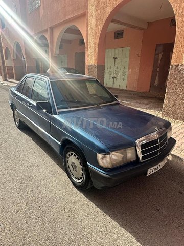 mercedes 190 model 1984