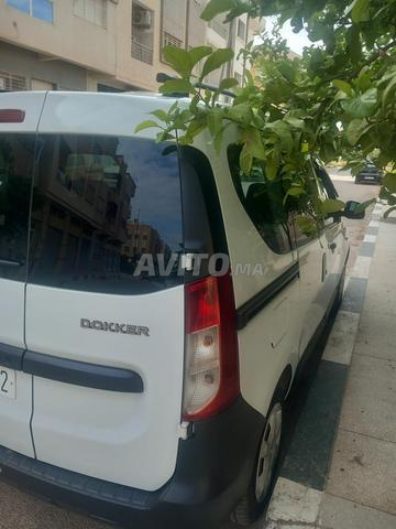 dacia dukker très bon état 