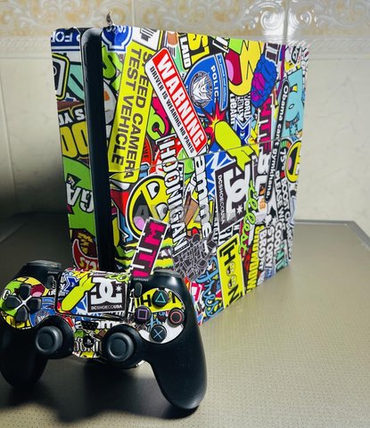 Ps4 Slim plein de jeux