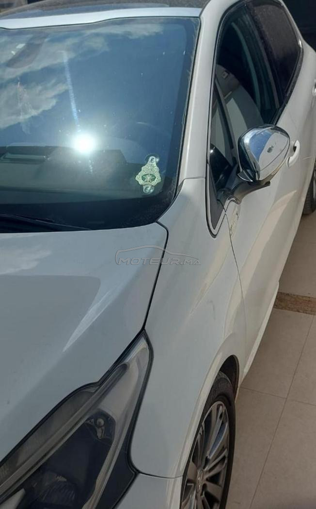 Peugeot 208 white edition Manuelle 2017 