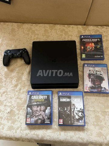 playstation 4 slim 1TB 2 manette