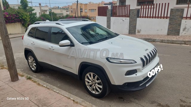 JEEP CHEROKEE BVA AVEC TOIT